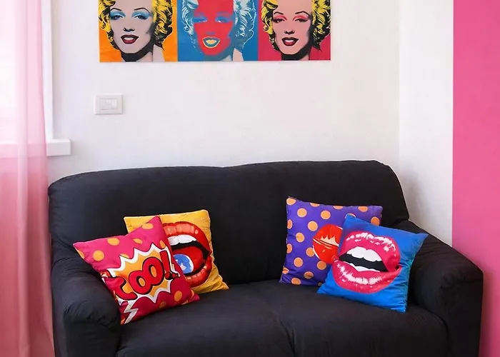 Pop Art 10 Min From Duomo Homestay *